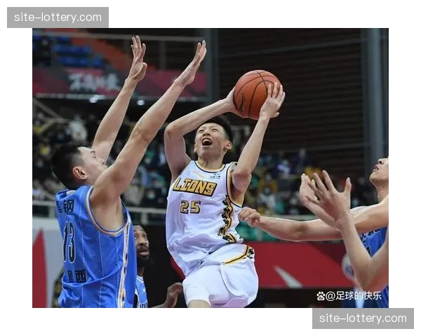 广厦控股主场十二连胜 成联赛仅存两支主场不败球队之一