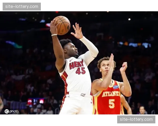 东部季后赛席位竞争白热化 热火魔术老鹰胜场紧咬 东部季后赛席位竞争白热化 热火魔术老鹰胜场紧咬