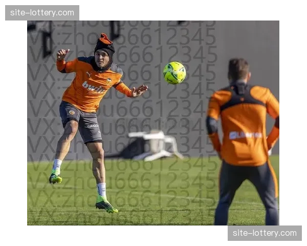 格拉纳达战术同质化困境 五后卫体系缺乏高效终结能力 格拉纳达战术同质化困境 五后卫体系缺乏高效终结能力